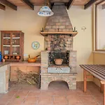 C\'An Crespi
